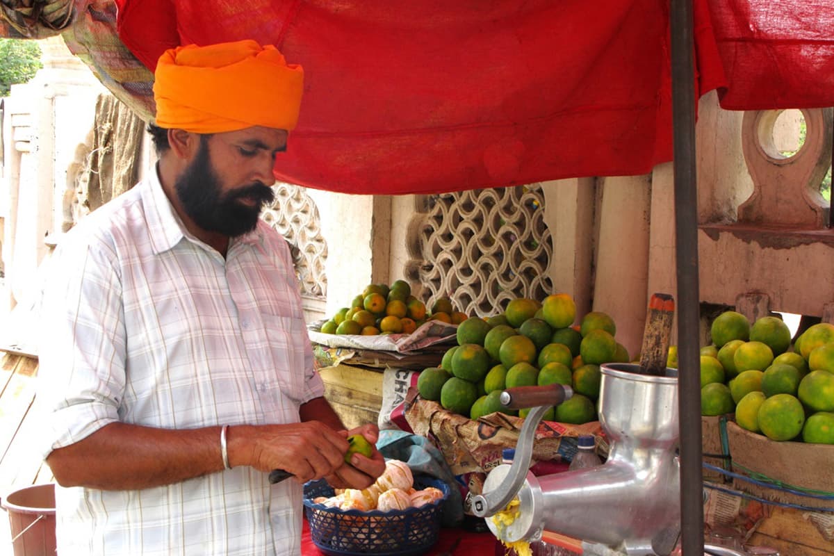 Seva Bhav (serving mankind) at Golden Temple